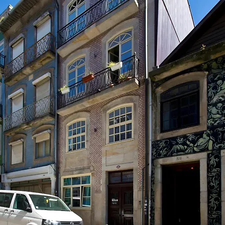 Blue Almada アパート *