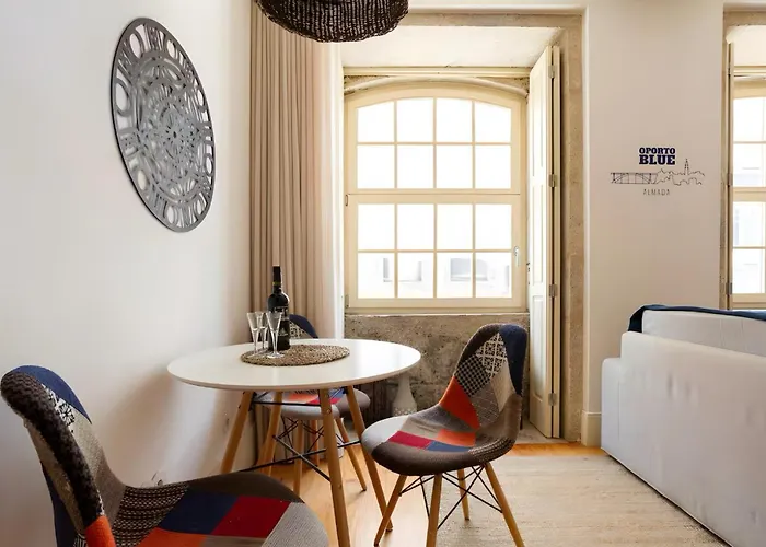 Blue Almada * Πόρτο