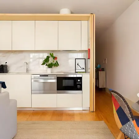 Blue Almada - Deluxe Citycenter Flat *