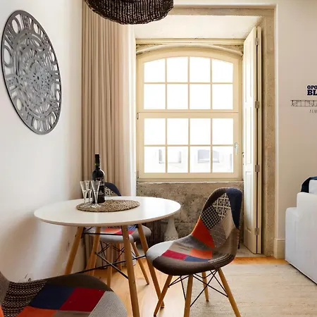 Blue Almada - Deluxe Citycenter Flat * Oporto